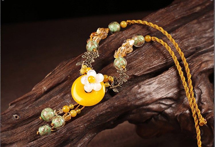 黃色平安扣鎖骨鏈，清新明麗項鏈首飾