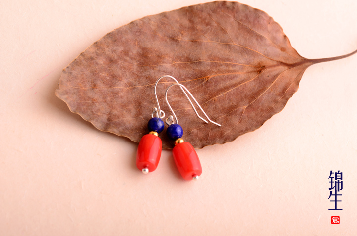 珊瑚青金石配飾銀耳環(huán)，別具風格耳環(huán)