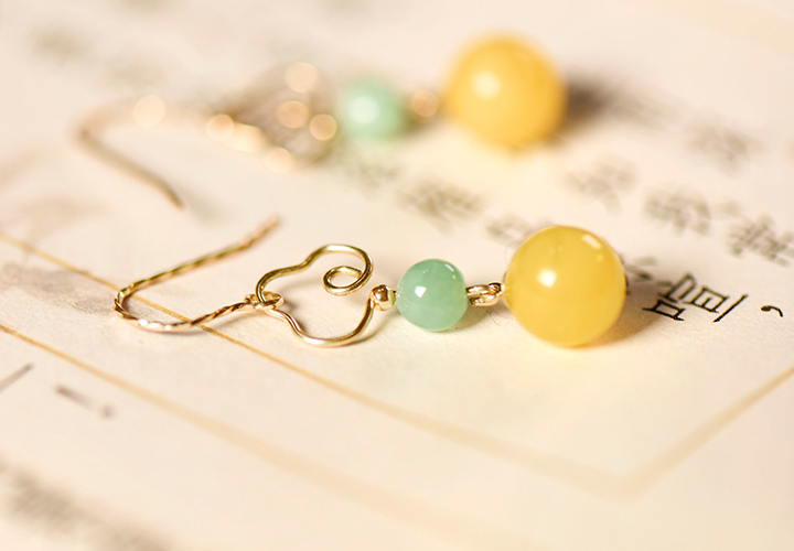 古風手工祥云耳環(huán)，古典蜜蠟翡翠耳環(huán)