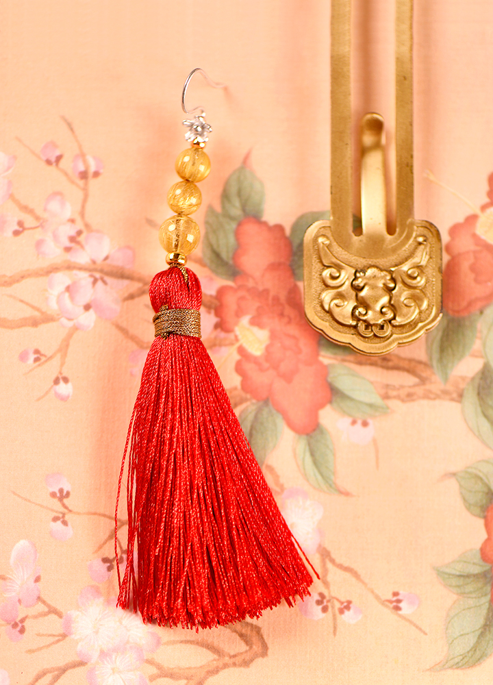 正紅流蘇氣質(zhì)耳環(huán)，天然發(fā)晶耳環(huán)首飾