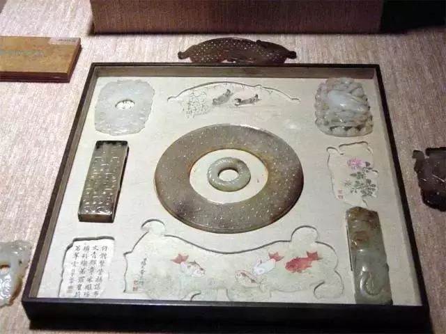 古代“博古架”藏寶貝，精美絕倫多寶格！