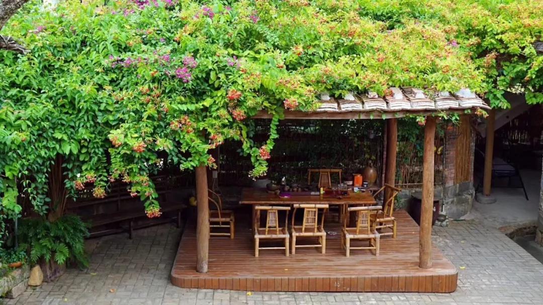 古山重水云間，細(xì)水長流吸引你