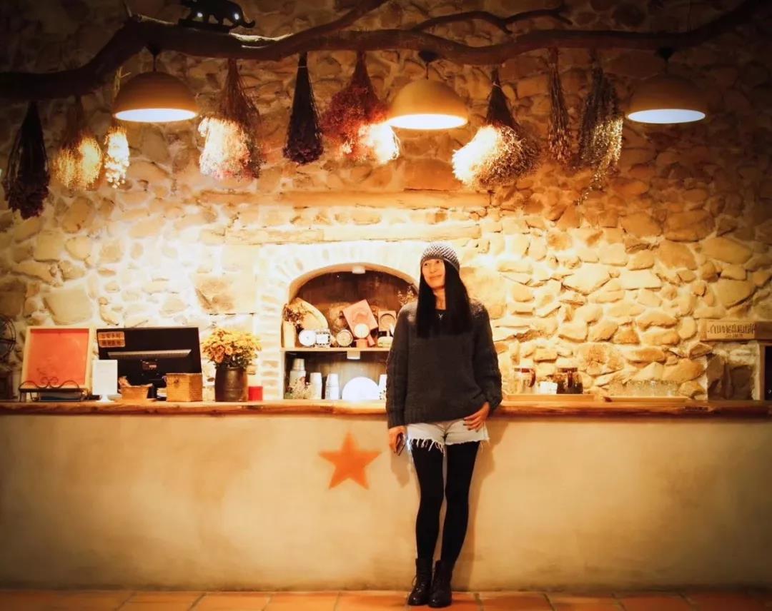 古山重水云間，細(xì)水長(zhǎng)流吸引你