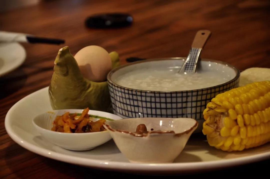 古山重水云間，細(xì)水長流吸引你