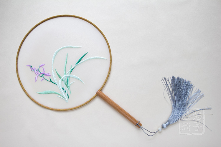 精美蘭花刺繡古風團扇，古典繡花工藝扇子