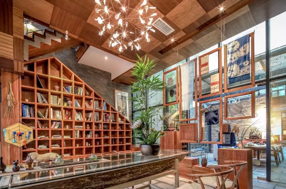 上山上去生活吧，上山上迎你還家！