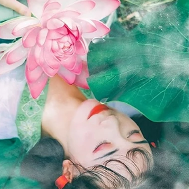 翠綠荷葉蓮花女生頭像，唯美古風(fēng)真人頭像