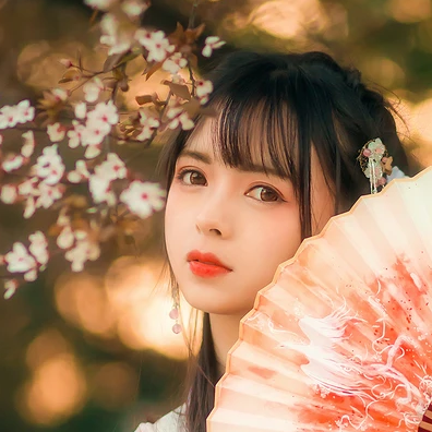 如花似夢(mèng)帶傘女生頭像，唯美古風(fēng)真人頭像