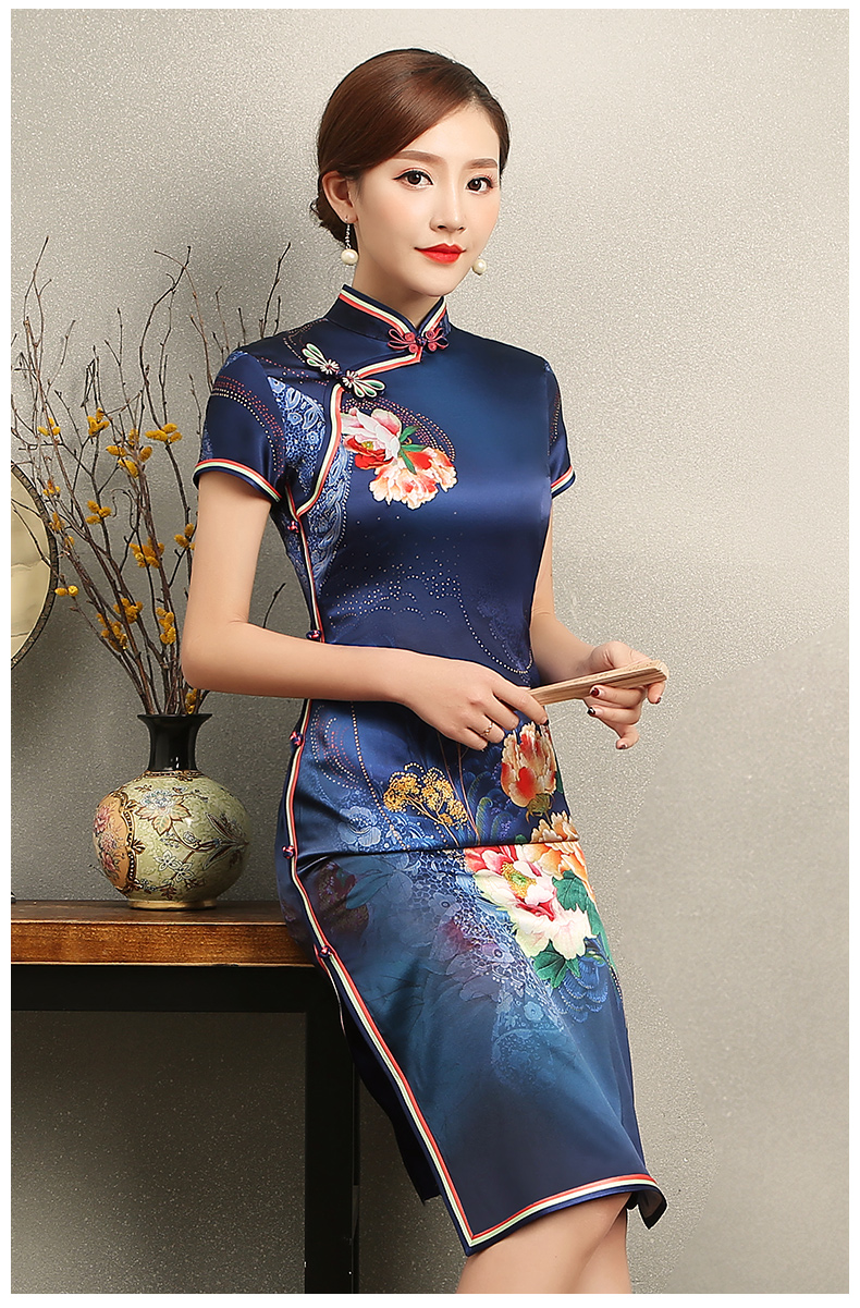 知性優(yōu)雅藍(lán)色旗袍，花嬌印花短袖旗袍裙