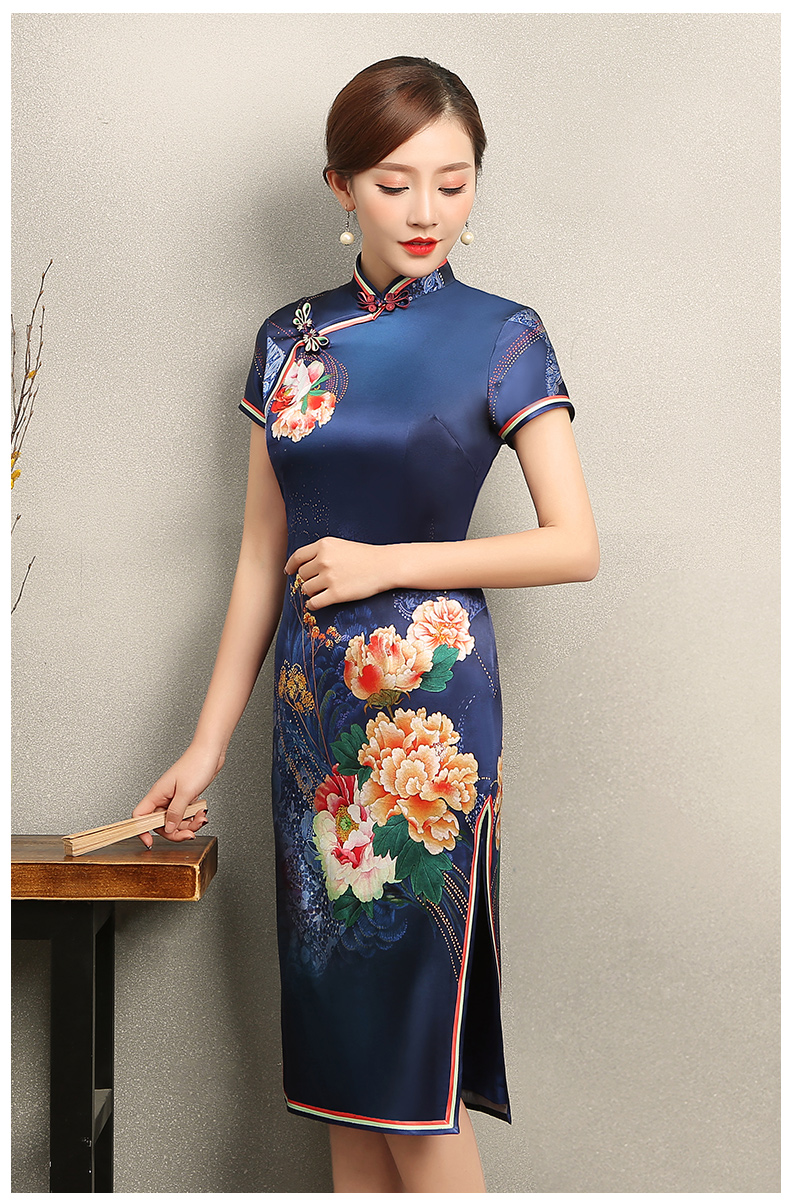 知性優(yōu)雅藍(lán)色旗袍，花嬌印花短袖旗袍裙