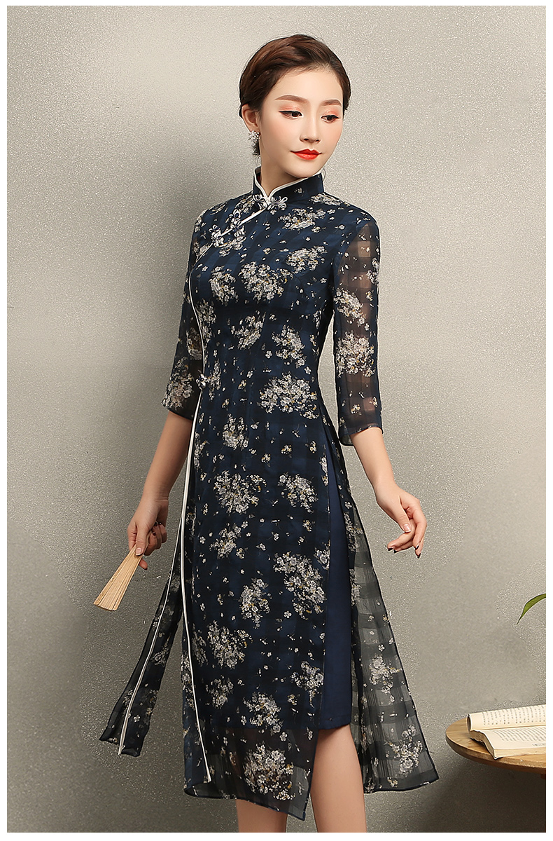 復(fù)古格子藍(lán)侶旗袍，藏藍(lán)色印花旗袍裙