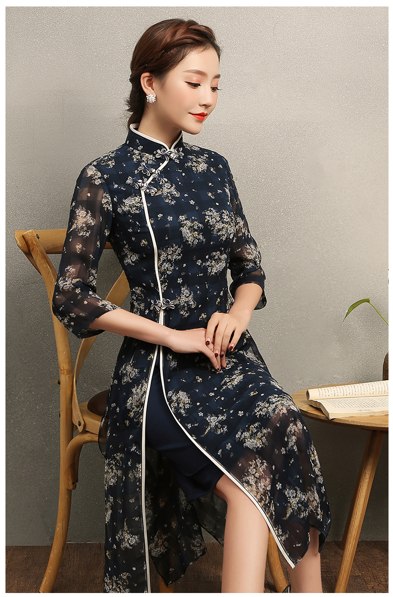 復(fù)古格子藍(lán)侶旗袍，藏藍(lán)色印花旗袍裙