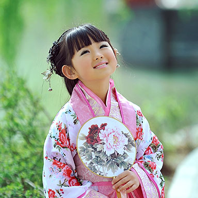 超萌粉色小花仙帶團扇女孩頭像，唯美古風真人