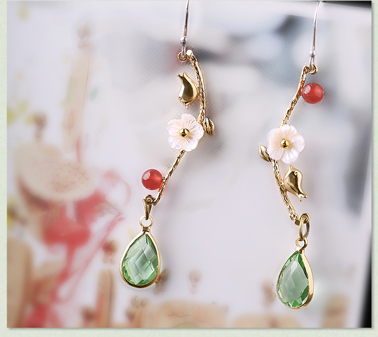 鳴翠柳耳環(huán)，淡雅清新花朵耳環(huán)首飾