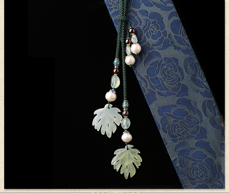 舞汐羽項鏈：復(fù)古岫玉葉子吊墜毛衣鏈項鏈