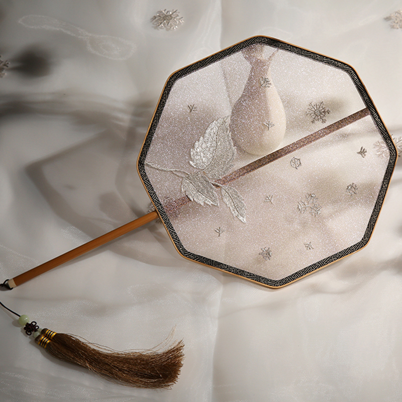 古典白色雪花團(tuán)扇，家佳樂(lè)文學(xué)繡花宮扇扇子