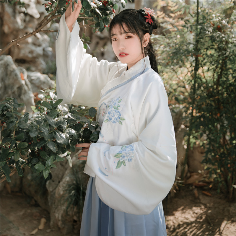 精致紫陽扇香圖案繡花漢服，清新交領(lǐng)襦裙?jié)h服