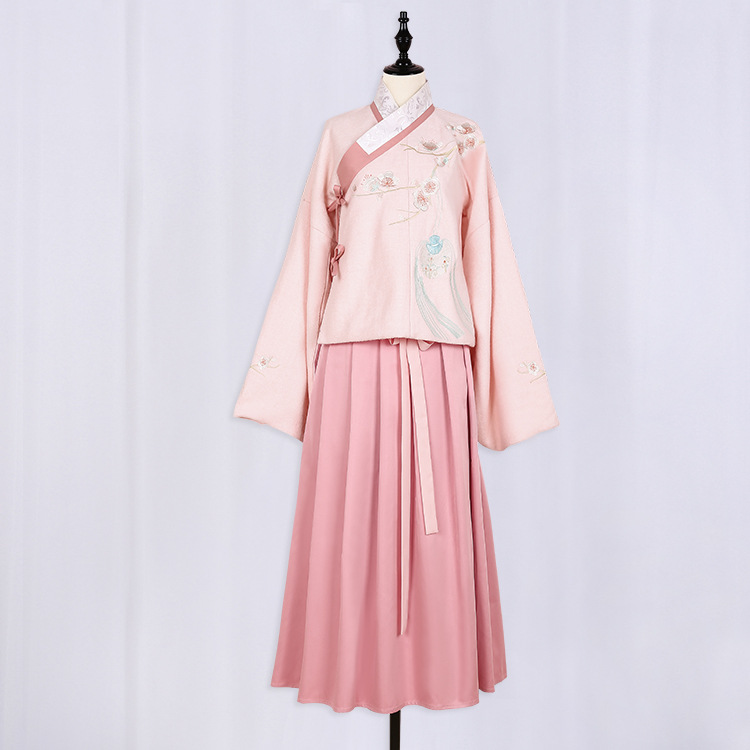 清新典雅粉色漢服，仙女交領(lǐng)襦裙?jié)h服圖片