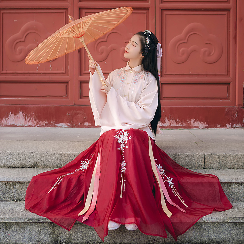 金魚戲水刺繡漢服，傳統(tǒng)立領(lǐng)紅裙?jié)h服圖片