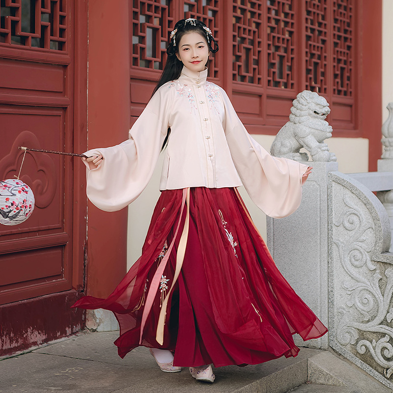 金魚戲水刺繡漢服，傳統(tǒng)立領(lǐng)紅裙?jié)h服圖片