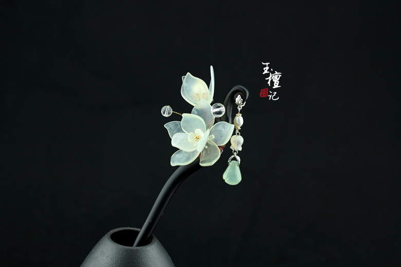 古風(fēng)玉蘭花黑檀木簪子，手工玉簪花頭飾