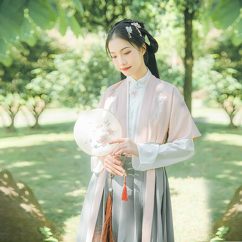鈴瑤花齊腰襦裙?jié)h服，小清新花枝刺繡漢服圖片