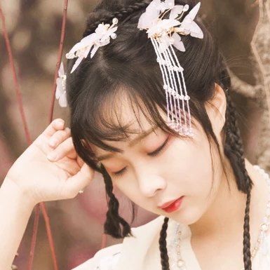 清新梅花仙子女生頭像，唯美古風(fēng)真人頭像
