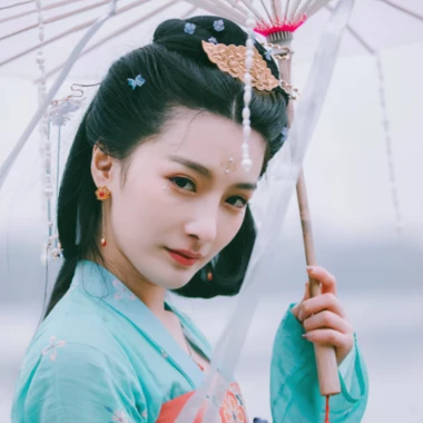 優(yōu)雅持傘女生頭像，唯美古風(fēng)真人頭像