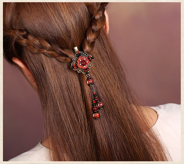 神采飛揚發(fā)夾，火紅古典古風(fēng)頭飾