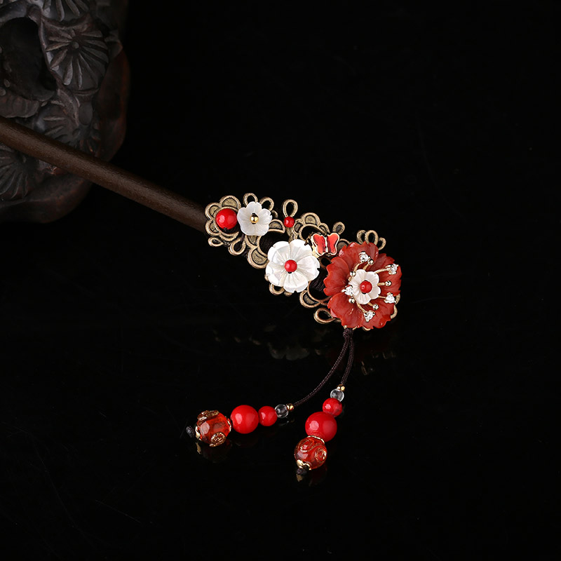 紅葉似火發(fā)簪簪子，青春活力步搖頭飾