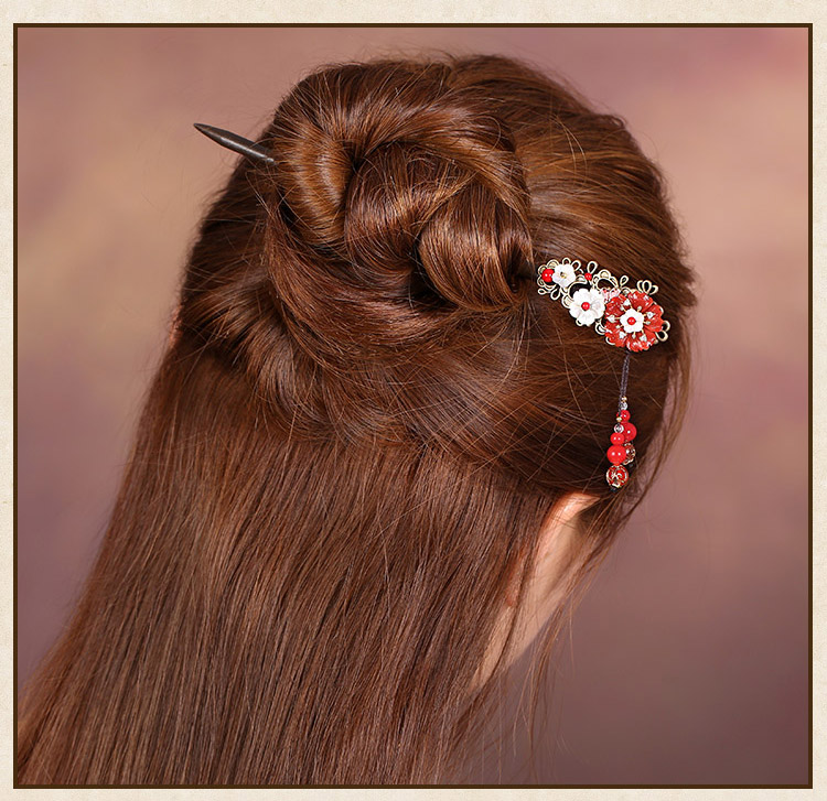 紅葉似火發(fā)簪簪子，青春活力步搖頭飾