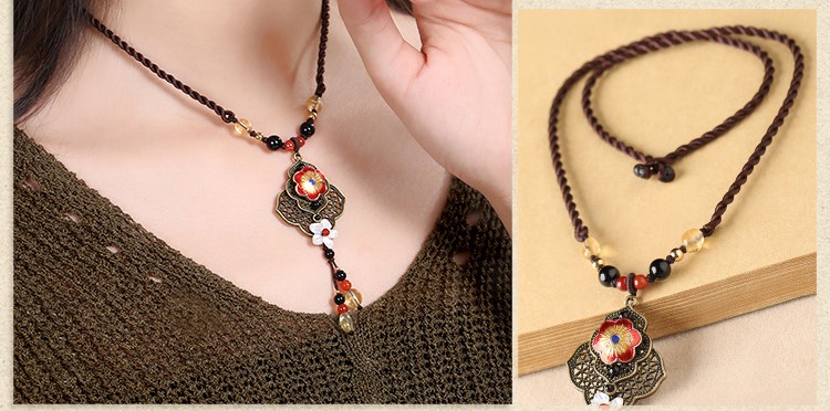 古典之美婭敘項(xiàng)鏈，古色古香民族風(fēng)項(xiàng)鏈?zhǔn)罪? src="/wenxue/d/file/bigpic/190404/04/13-1P319134427-50.jpg" / data-1E4d="aO7UCZ"><br / data-3Yhv="c7rx2K">
	<img alt=