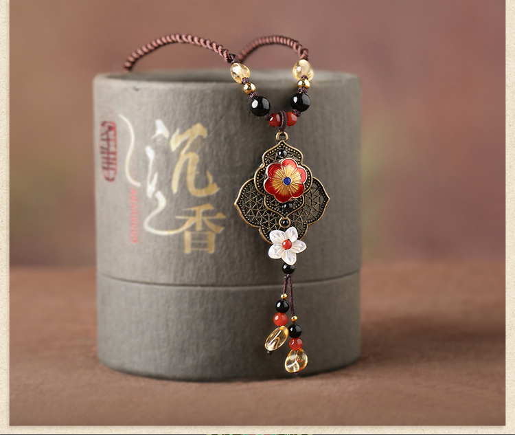 古典之美婭敘項(xiàng)鏈，古色古香民族風(fēng)項(xiàng)鏈?zhǔn)罪? src="/wenxue/d/file/bigpic/190404/04/13-1P319134427.jpg" / data-xTEo="fyZILB"><br / data-Jy8F="pDaKDH">
	<img alt=