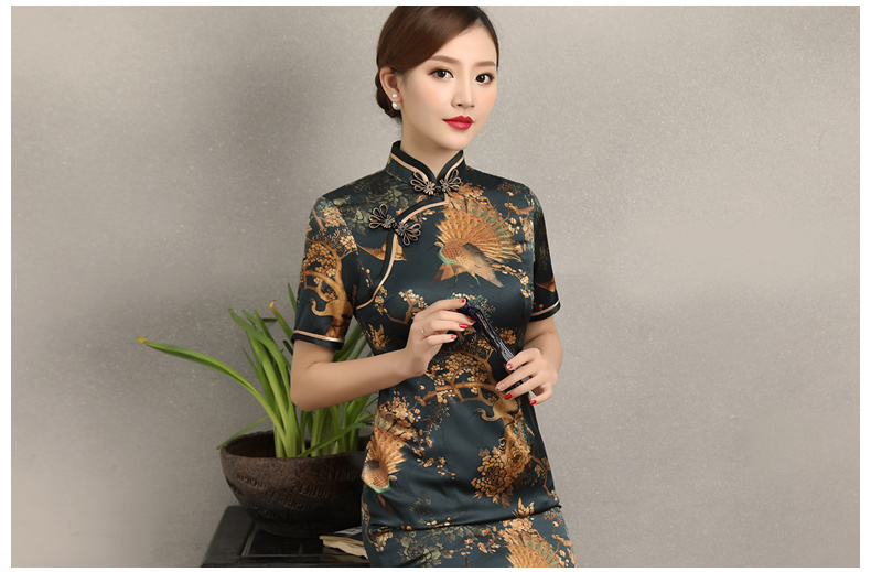 墨綠印花復(fù)古短袖旗袍，優(yōu)雅浪漫旗袍圖片