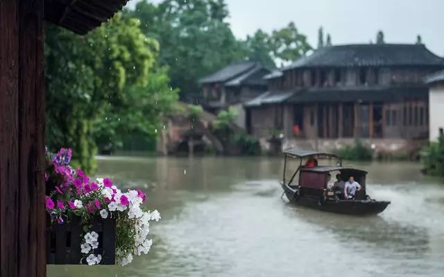 中國(guó)古鎮(zhèn)：淺析32個(gè)中國(guó)最美古鎮(zhèn)！