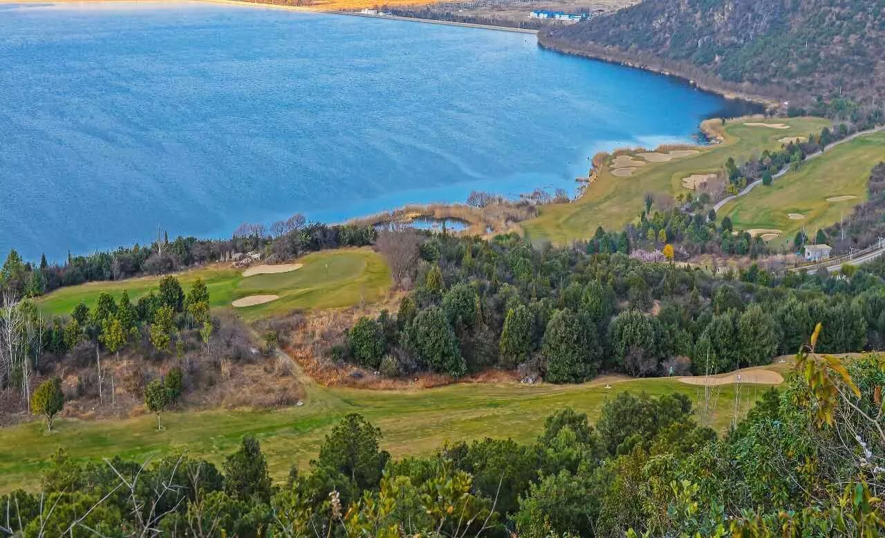 麗江·靈凈山舍，一花一木一世界！