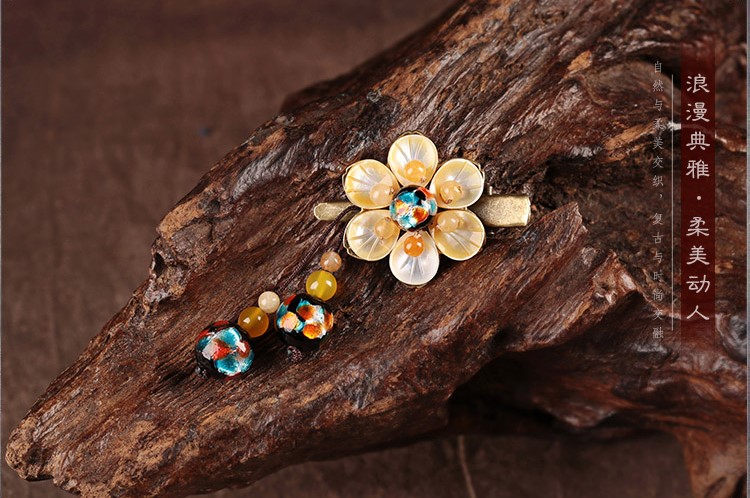 陽(yáng)光花朵發(fā)夾，清新淡黃花頭飾