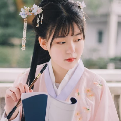 文藝淡雅女生頭像，唯美古風(fēng)真人頭像