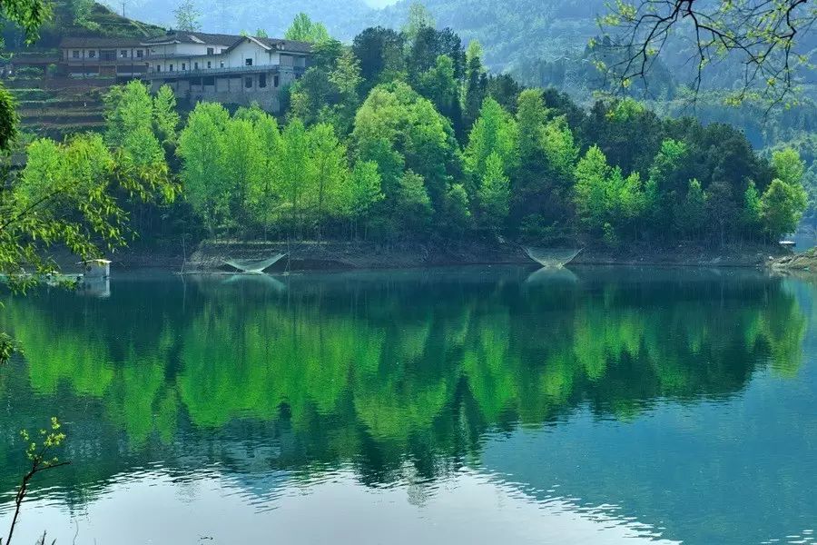 十處優(yōu)美的山水風(fēng)景，錦繡山河如詩(shī)如畫(huà)！