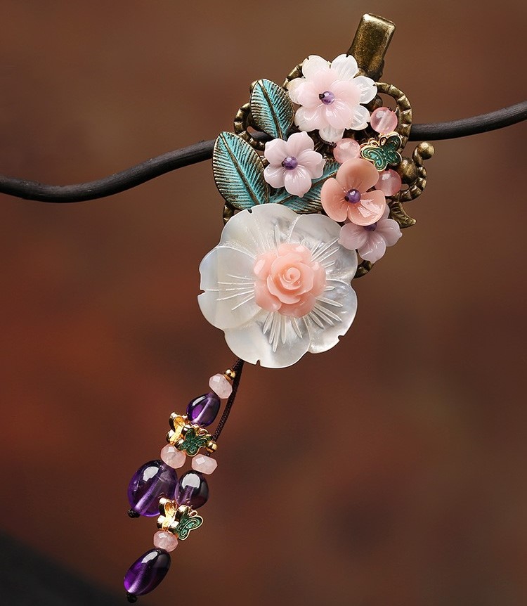 復古亦蝶花發(fā)夾夾，小清新氣質(zhì)淑女頭飾