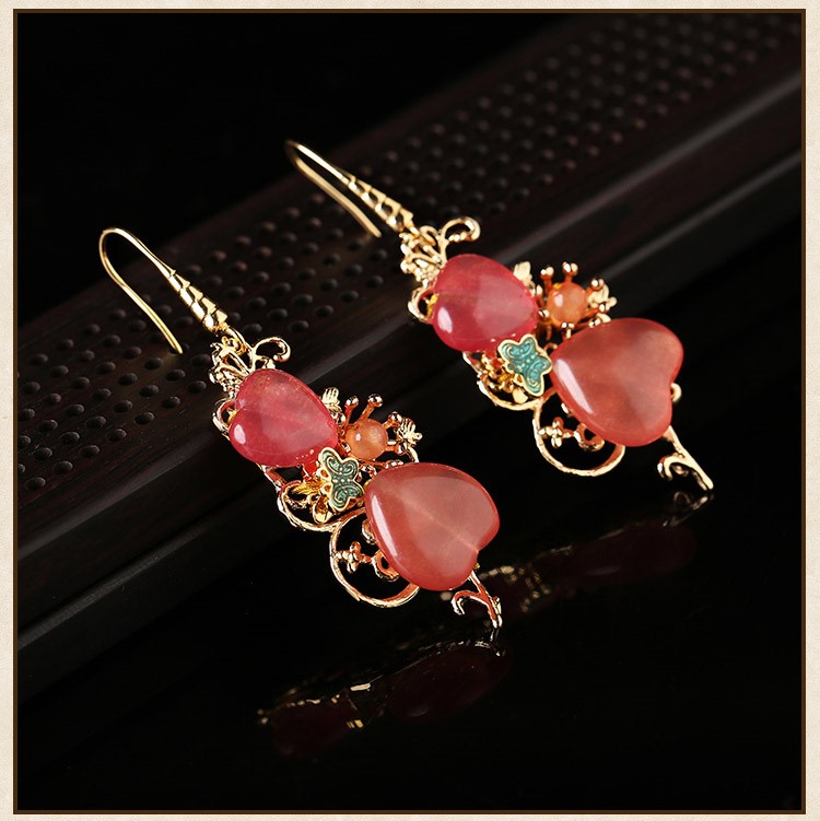 粉嫩心形少女耳環(huán)，復(fù)古閨蜜氣質(zhì)時(shí)尚耳環(huán)