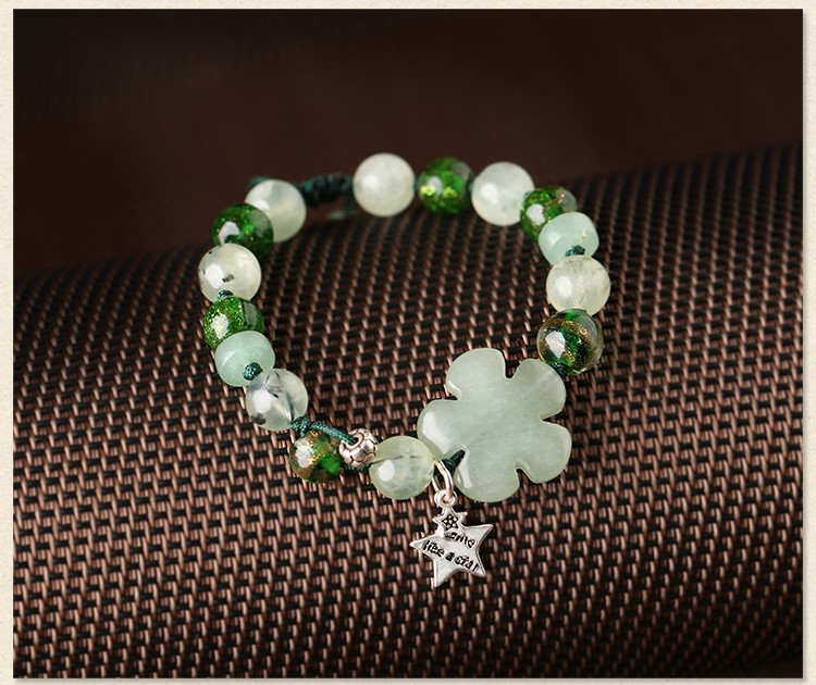 簡約時(shí)尚森系手鏈，清新淡綠手串飾品