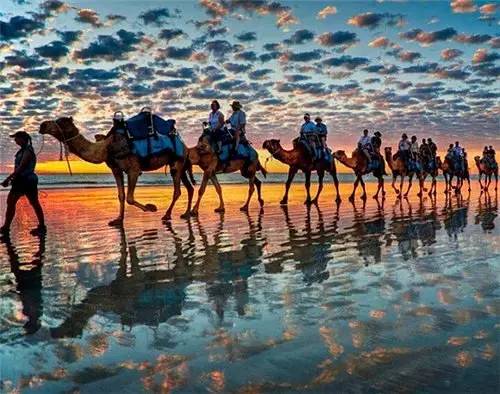 美到骨子里的夕陽(yáng)風(fēng)景：青山依舊在，幾度夕陽(yáng)