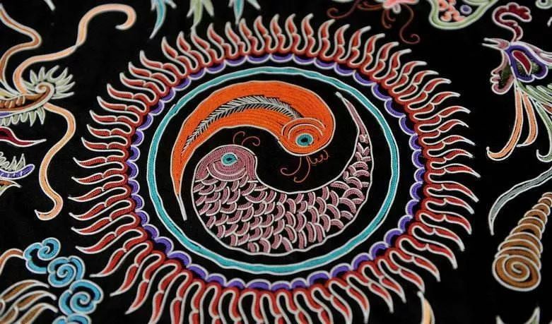 淺析中國(guó)刺繡，家佳樂(lè)文學(xué)的刺繡究竟有多美?