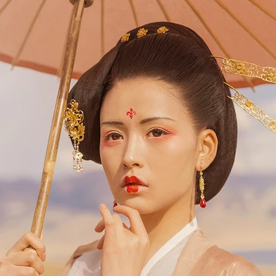 落霞黃昏帶傘女生頭像，唯美古風(fēng)真人頭像