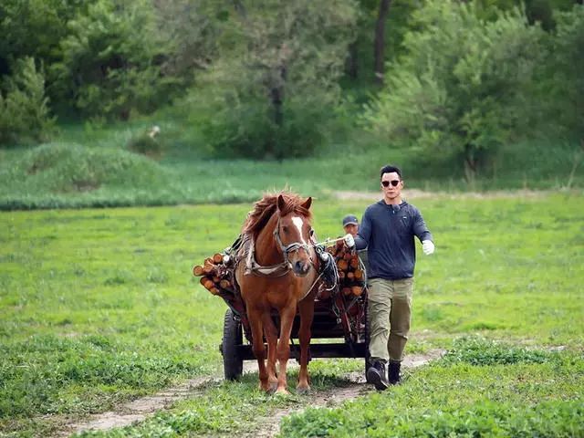 承德·衍居院上野奢度假，策馬奔騰活得瀟瀟灑灑