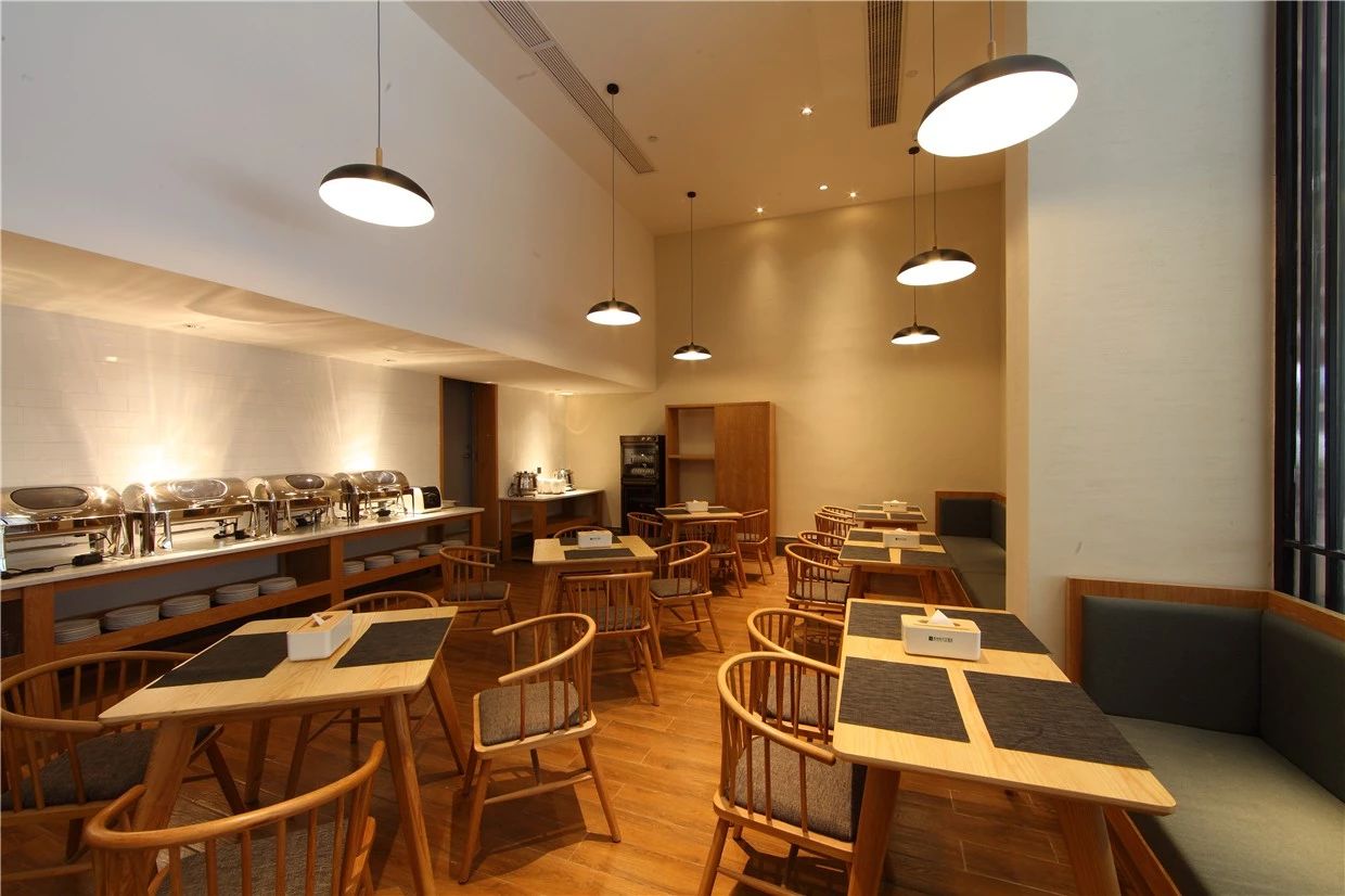 杭州·索特來文藝酒店，面臨選擇應(yīng)勇往直前