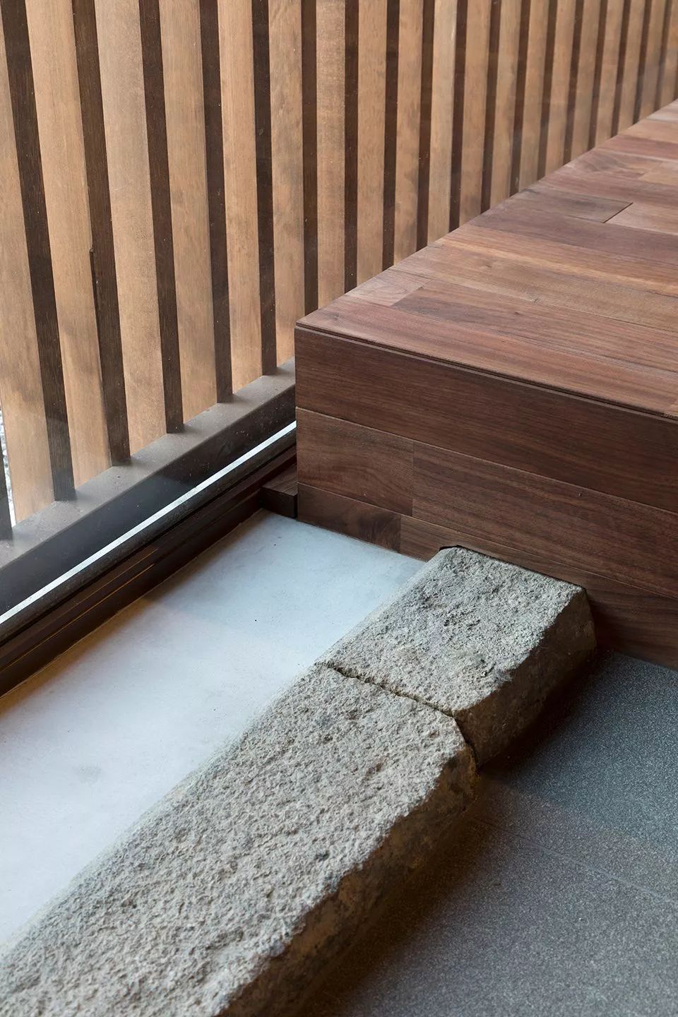 極簡(jiǎn)東方韻味：兩款禪意中式裝修設(shè)計(jì)