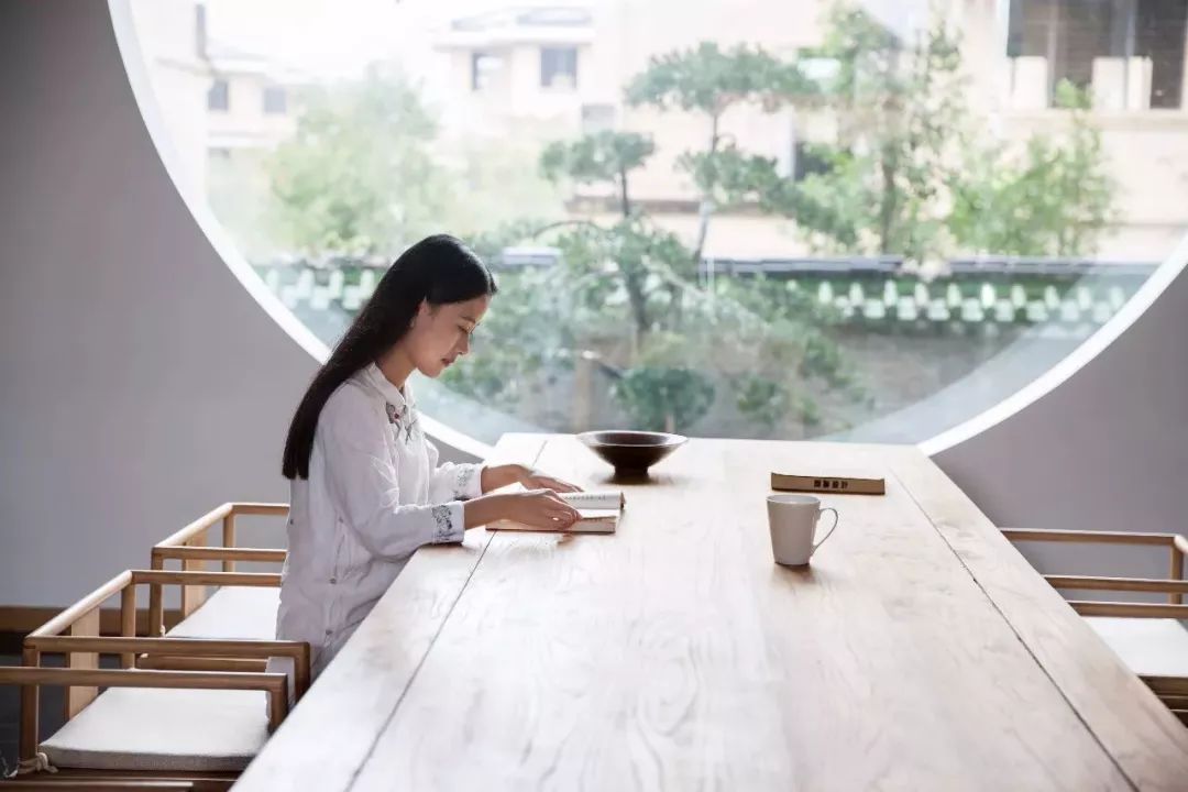 極簡(jiǎn)東方韻味：兩款禪意中式裝修設(shè)計(jì)