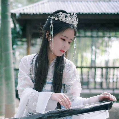 詩(shī)意琴女女生頭像，唯美古風(fēng)真人頭像